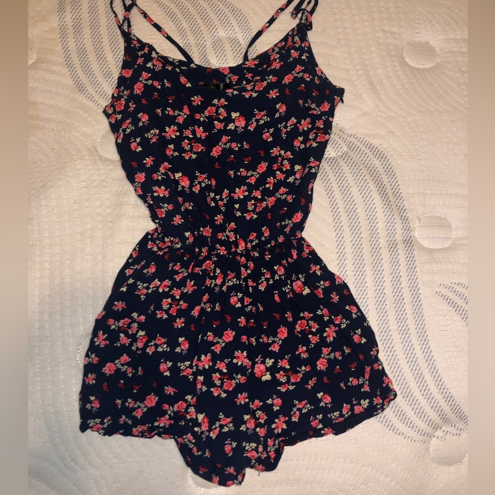 Shosho Romper Women’s Size S